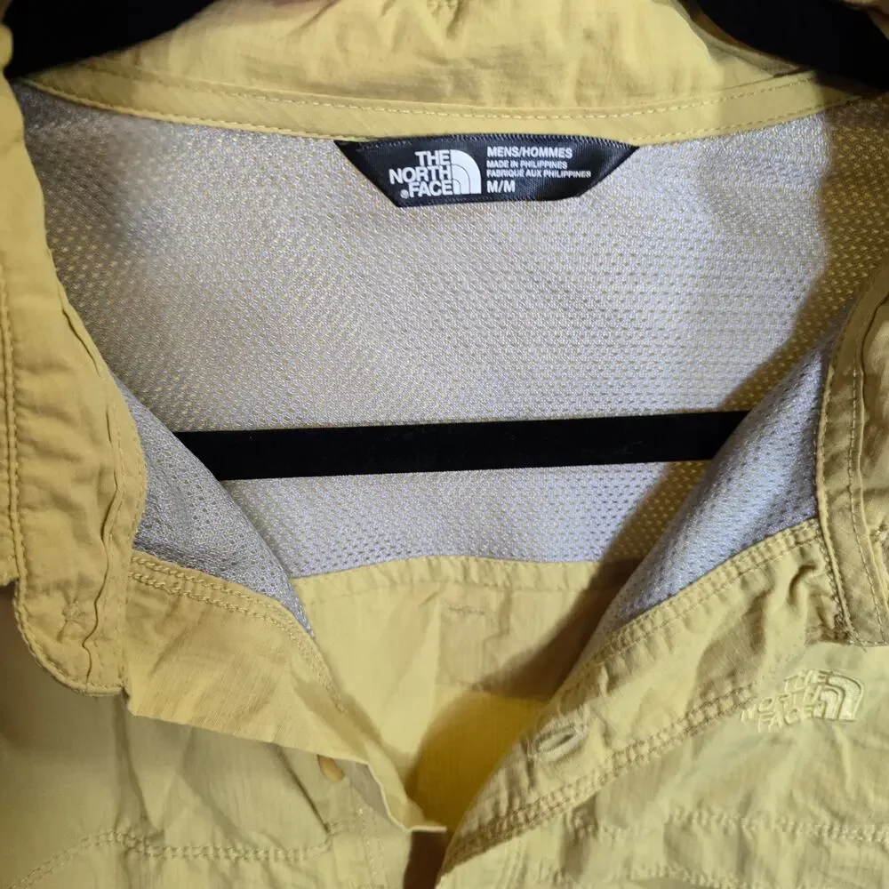 The North Face Mens Yellow Med Long Sleeve Vented Hiking Btton Down Shirt